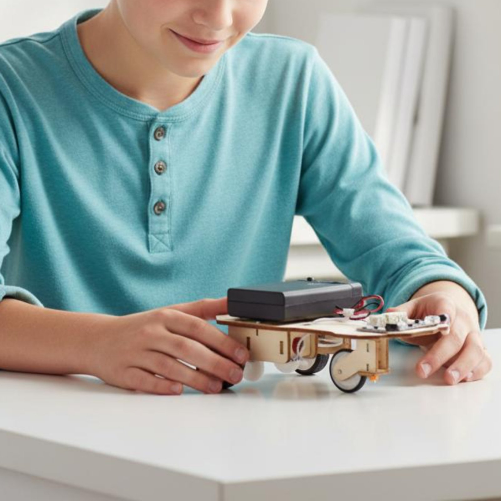 Wooden Intelligent Vehicle Kit - Science Robot 评论和价格
